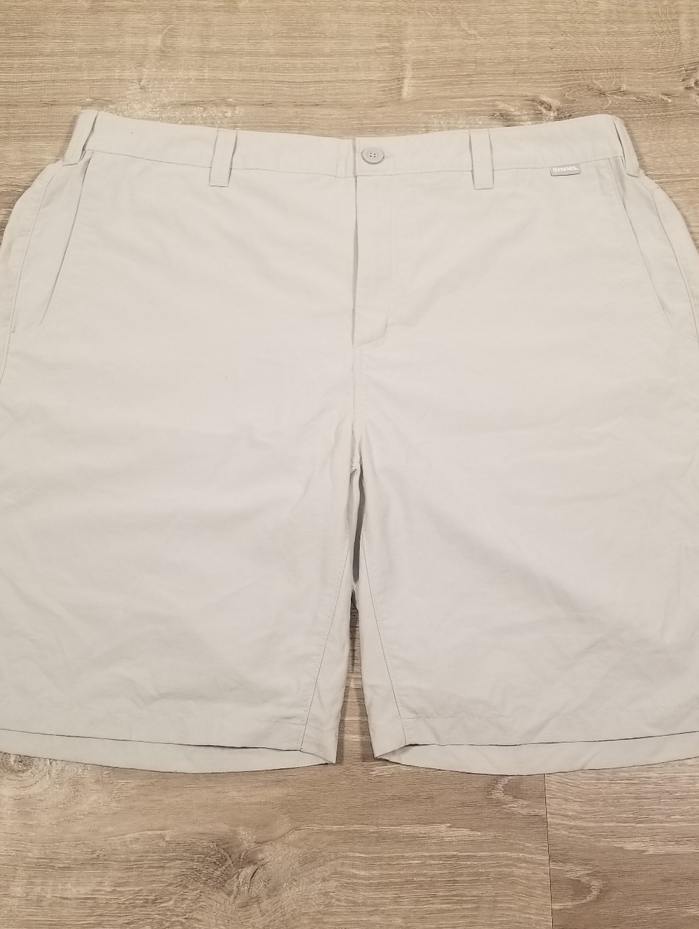 Simms Fishing Shorts Men's Size 40 Superlight Khaki Stretch Performance
